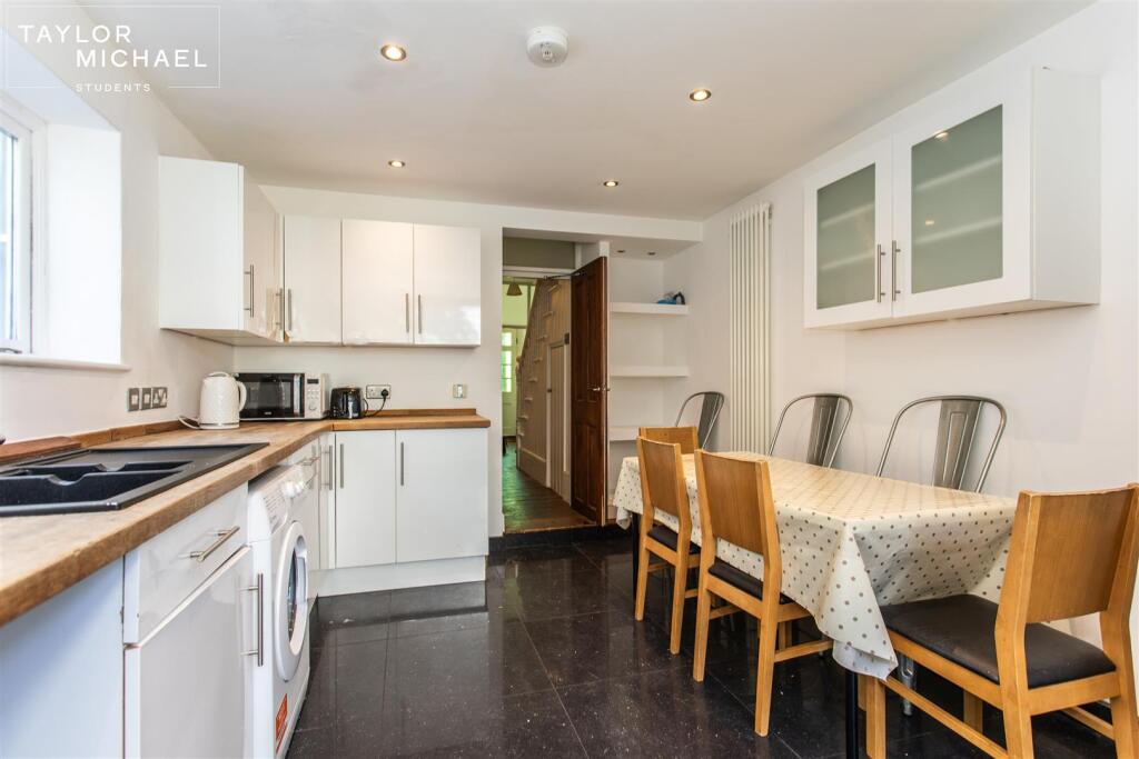 House in Brighton, Queen's Park - View 4