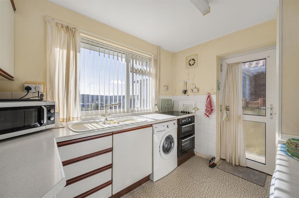 House in Lewes, Newhaven - View 4