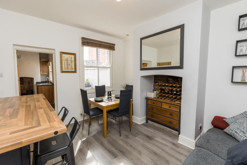 House in Chester, Newtown, City of Chester - View 4