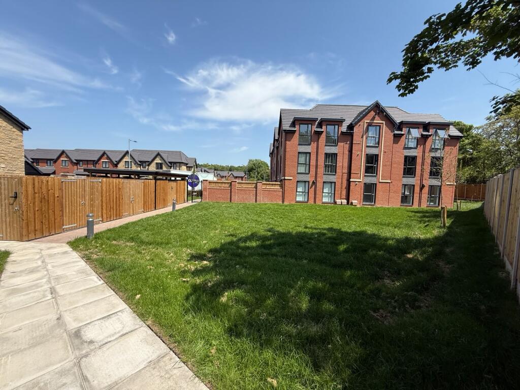 Apartment in Stockport, Bramhall Moor - More