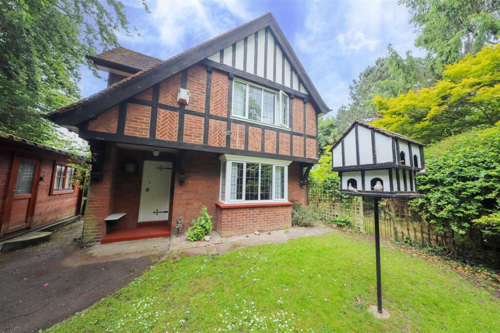 Main image of property: Rockingham Parade, Uxbridge, UB8
