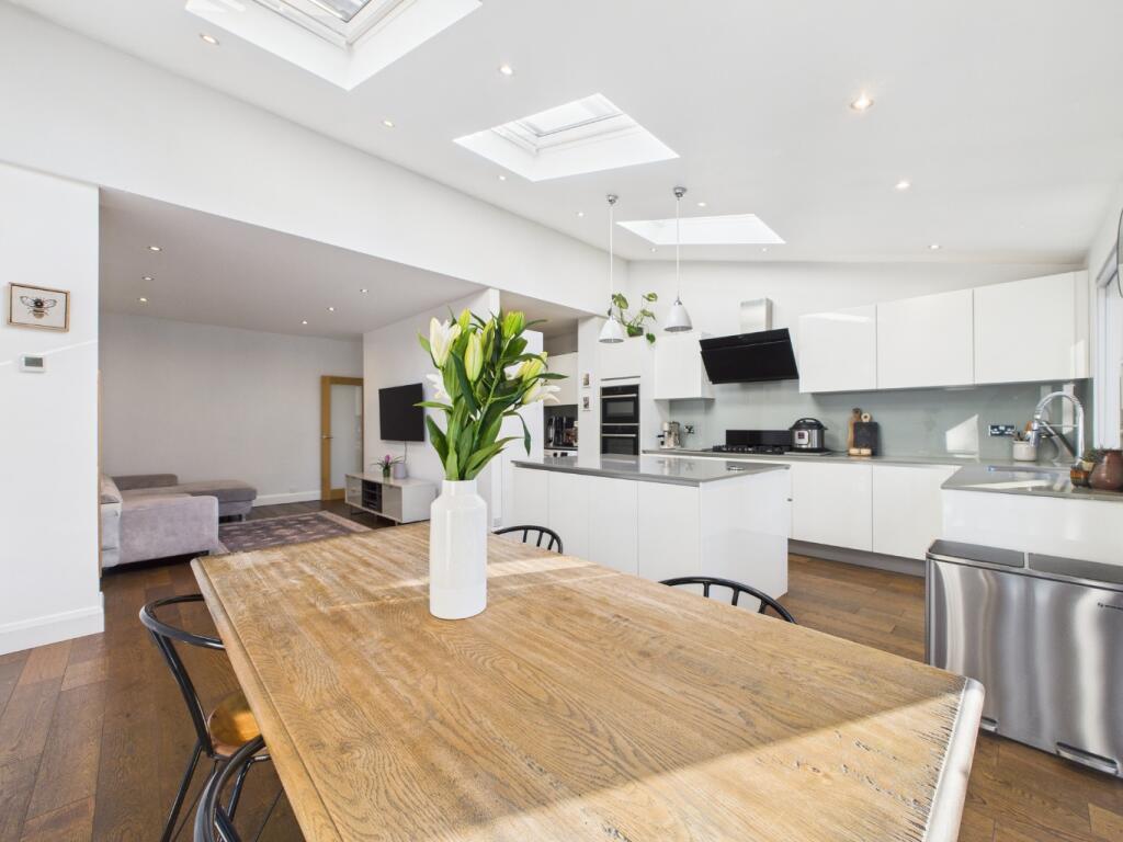 Petts Wood, Orpington, Kent, BR5 photo 4