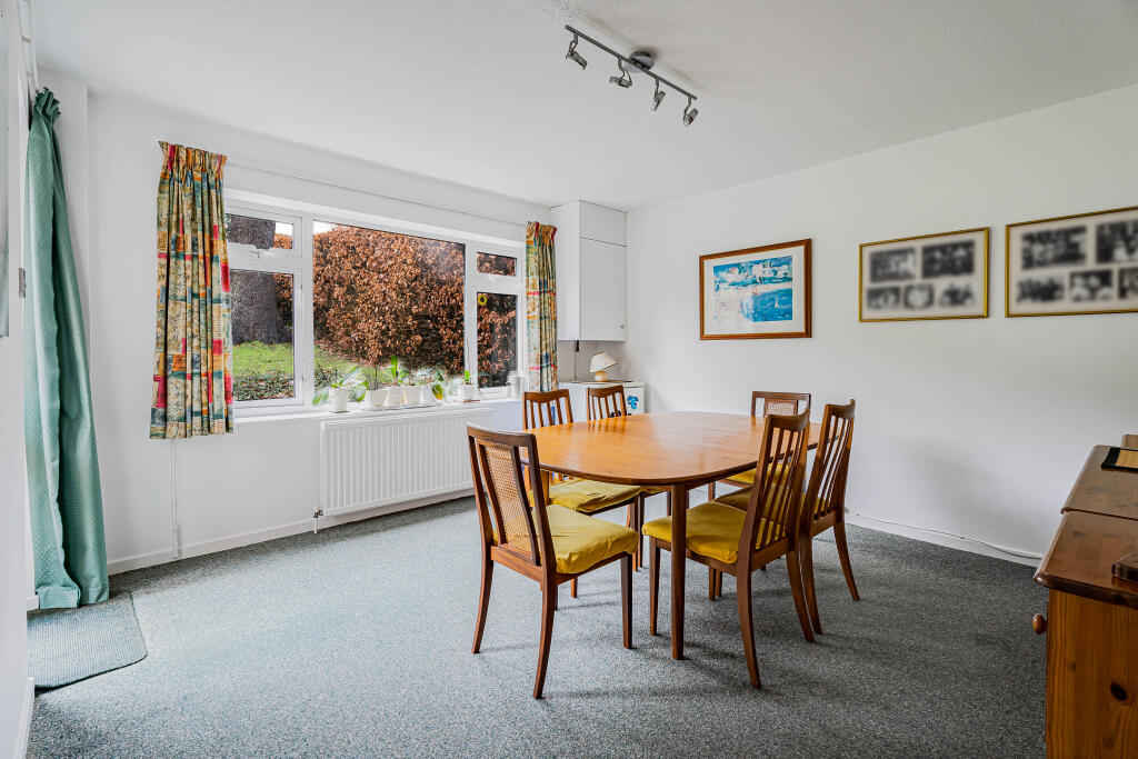 Trevelyan Way, Berkhamsted, HP4 photo 3