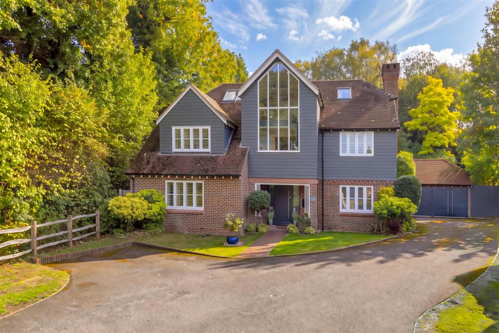 Main image of property: Sportsmans Cottages, Kings Hill, West Malling, ME19 4PH