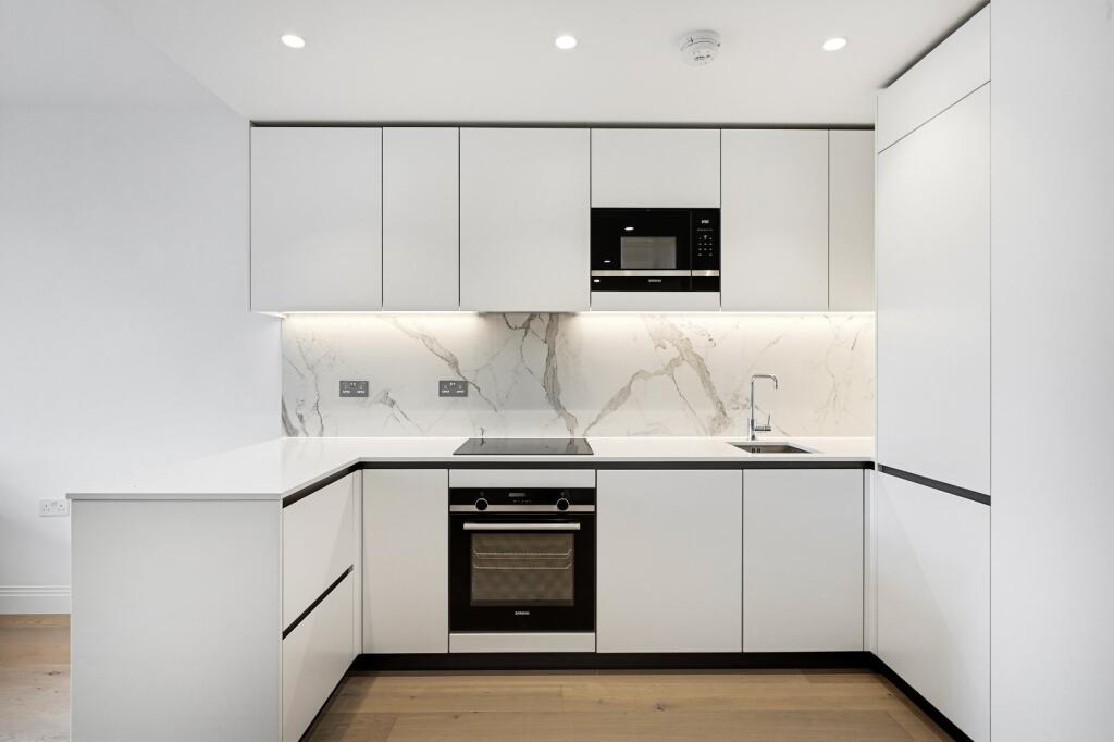 Apartment in London - More