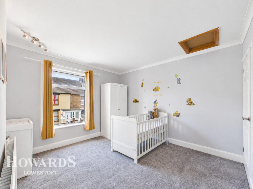 House in East Suffolk, Lowestoft - More