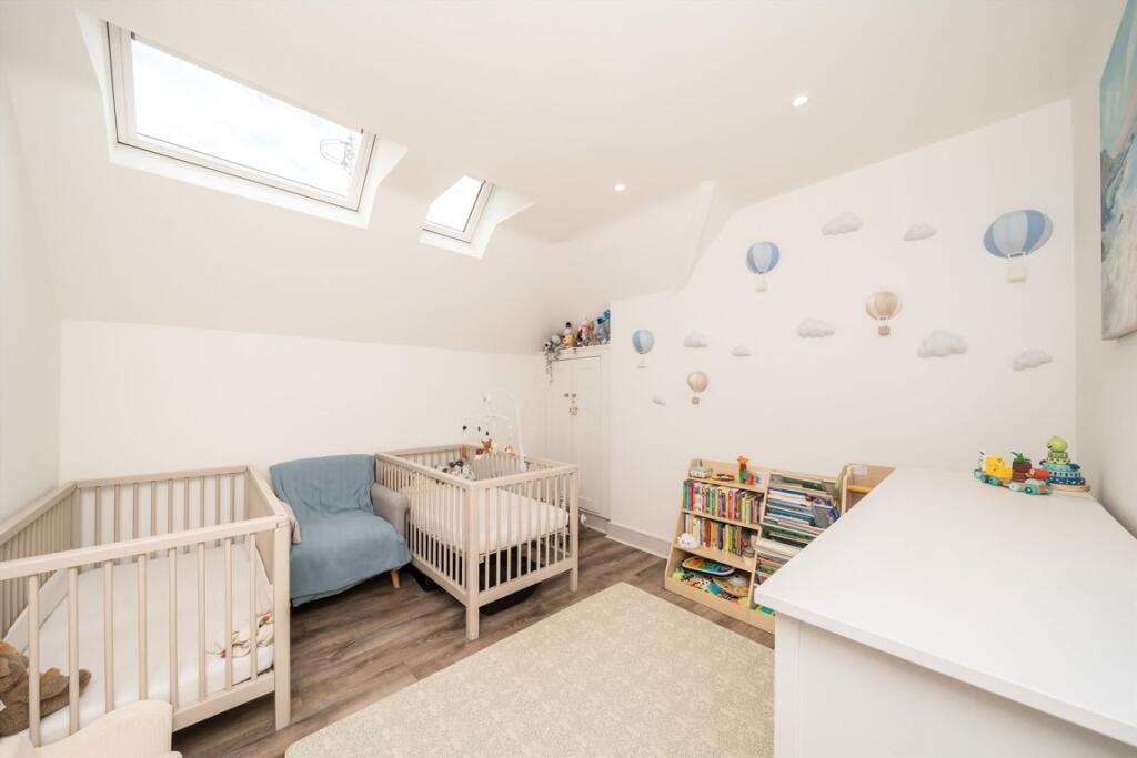 Apartment in London, Surbiton - View 4