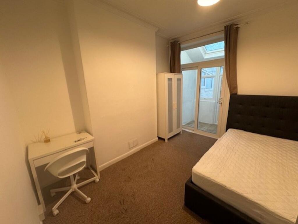 Main image of property: 280 Whitchurch Road, Cardiff, CF14