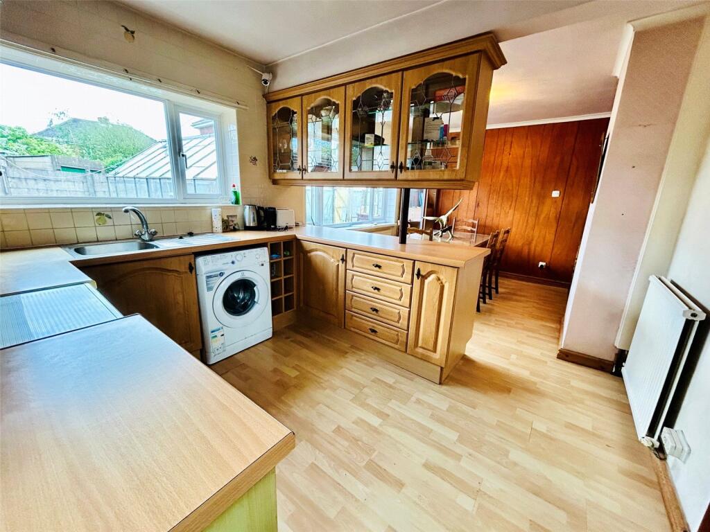 House in South Ribble, Bamber Bridge - View 4
