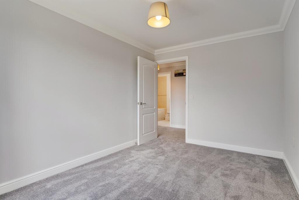 Apartment in Mid Suffolk, Stowmarket - View 4