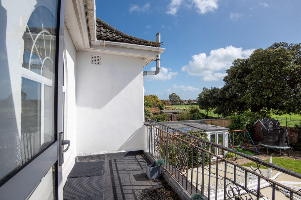 Sompting Avenue, Gaisford photo 3