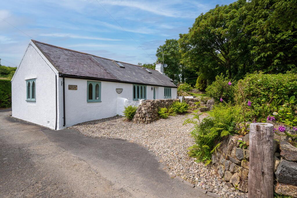 Main image of property: Llanbedrog, Pwllheli, LL53