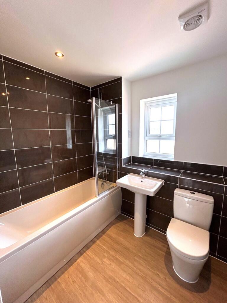 Shandon Leys
Off Bromham Road
Bedford
Bedfordshire
MK40 4ZN photo 4
