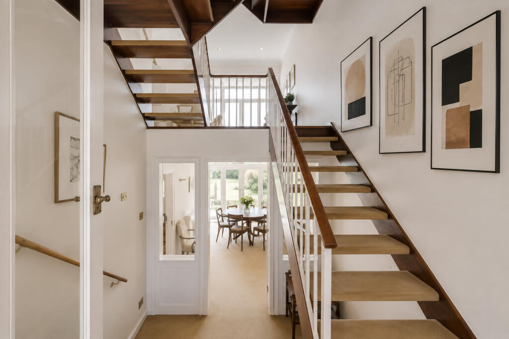 House in London - View 3
