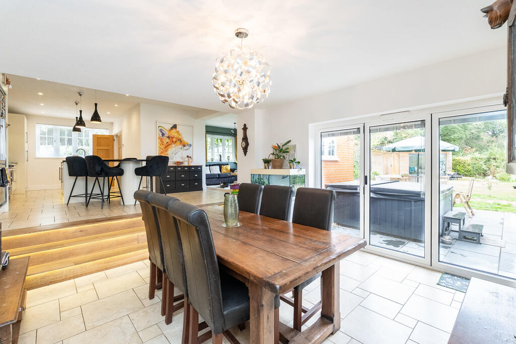 House in Redhill - View 4