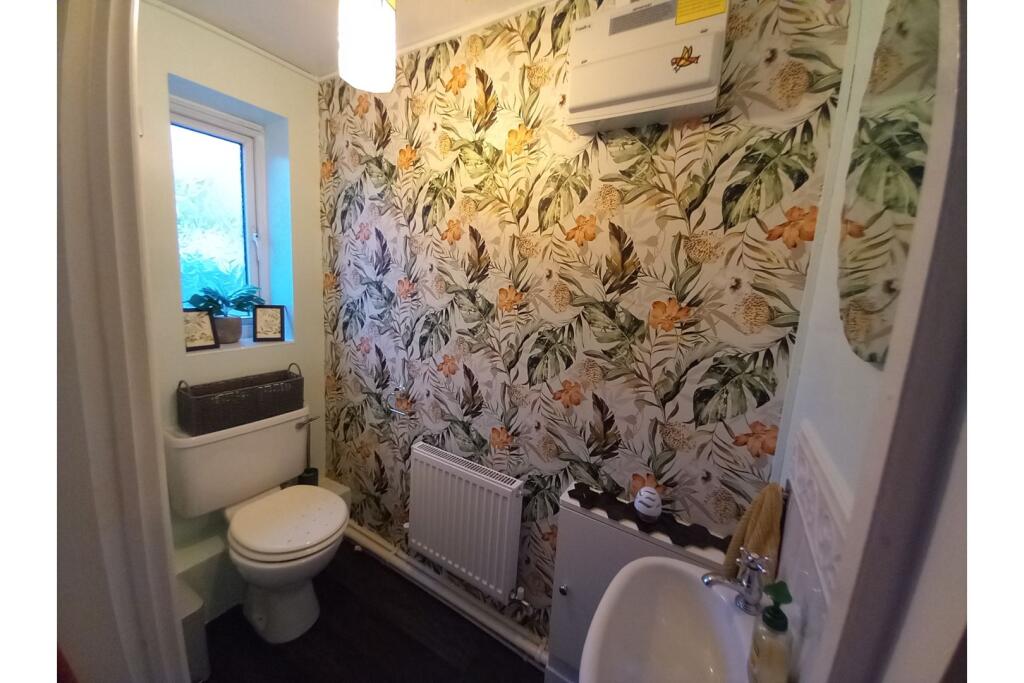Whiteoak View, Bolton, BL3 photo 3