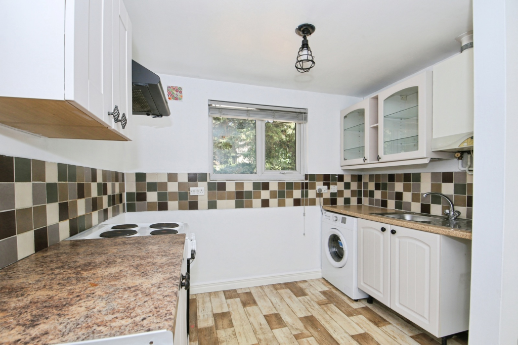 Apartment in Huntingdon, Newtown - View 2