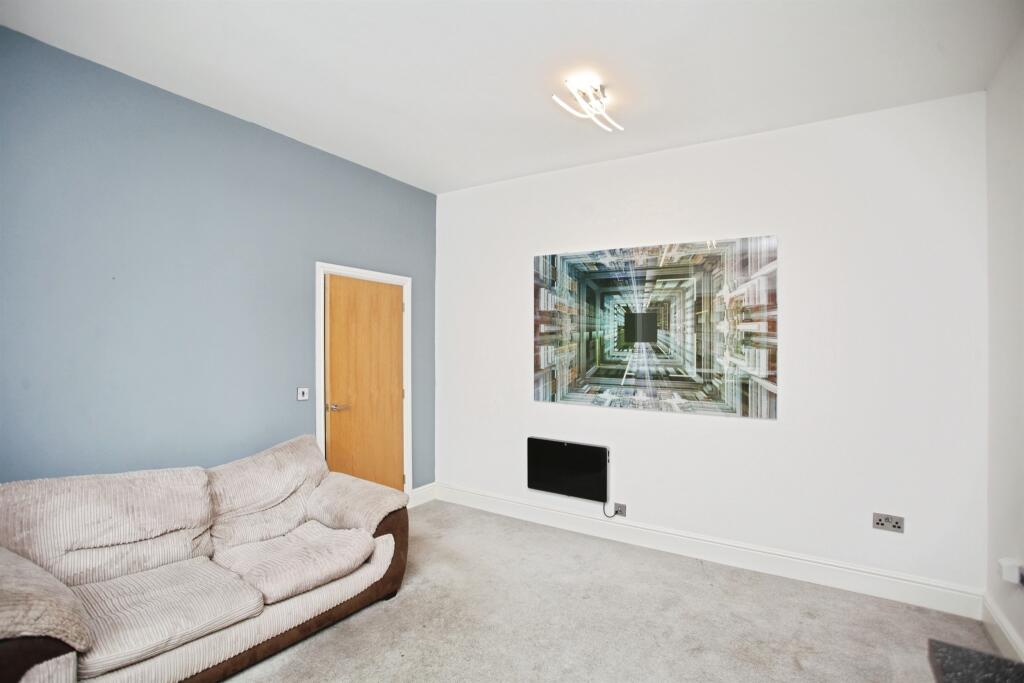 Apartment in Coventry - View 4