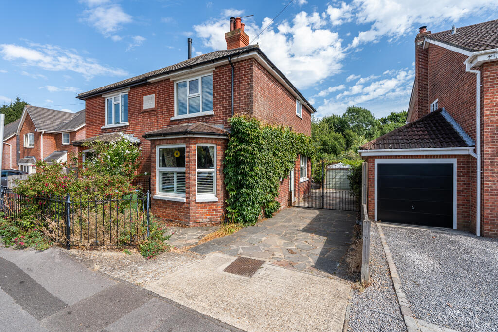 Main image of property: Fleet End Road, Warsash, Hampshire