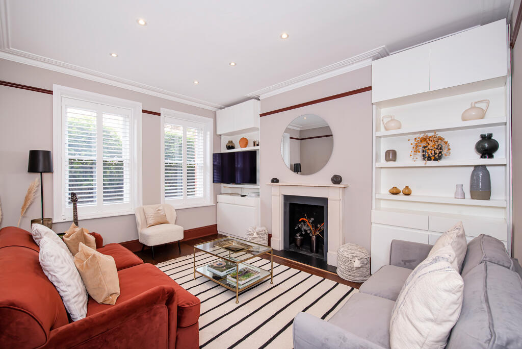 Apartment in London - View 3