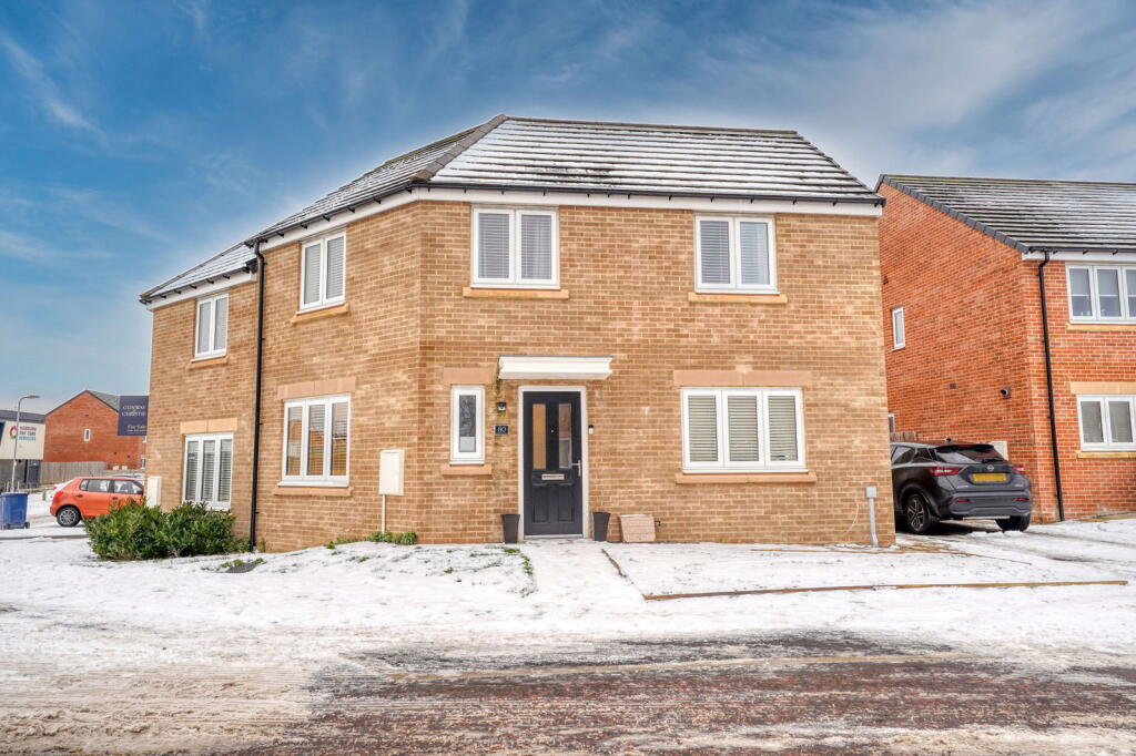3-bed semi-detached on Rother Close, Hebburn, £200,000