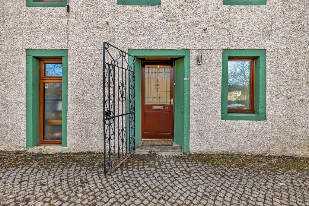 10 Strait Close, Strathaven, ML10 6LN photo 2