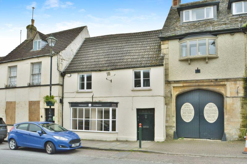 3-bed terraced on High Street, Cricklade, Wiltshire, £350,000