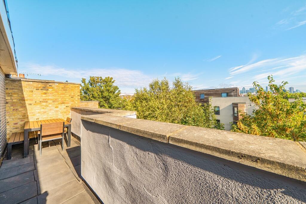Apartment in London, New Cross - View 2