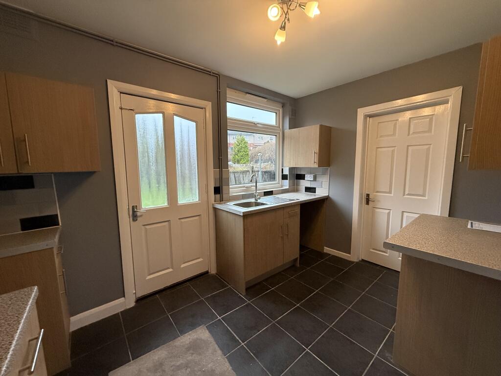 House in Dudley - View 4