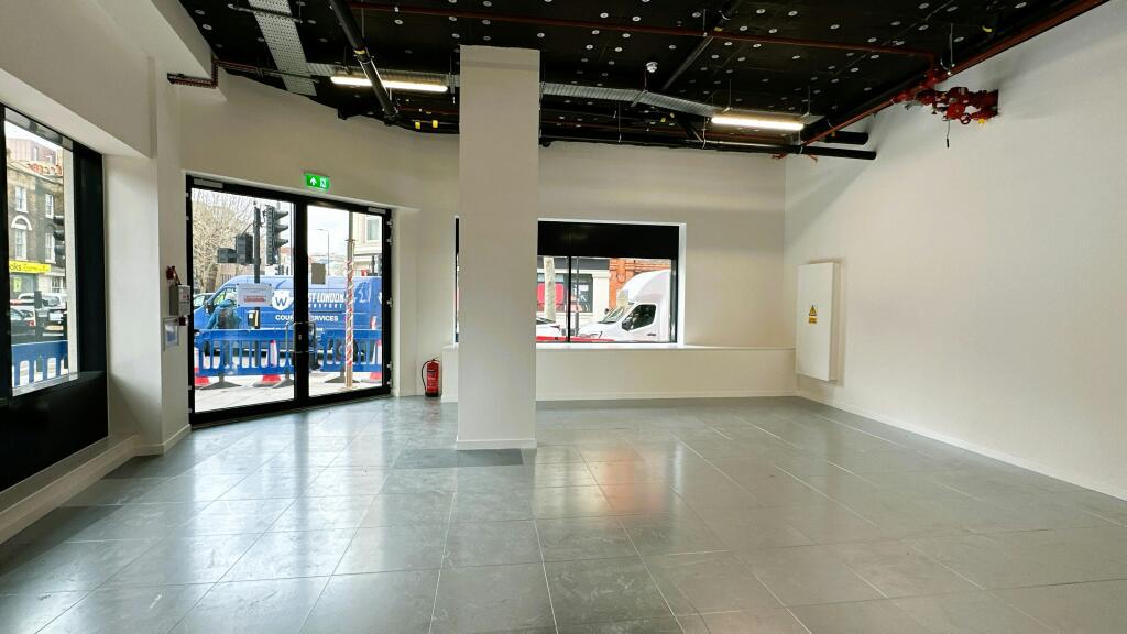 2026 03 16 - Retail - Acorn House, 314 - 320 Grays Inn Road, London WC1X 8DP - internal 6.jpg