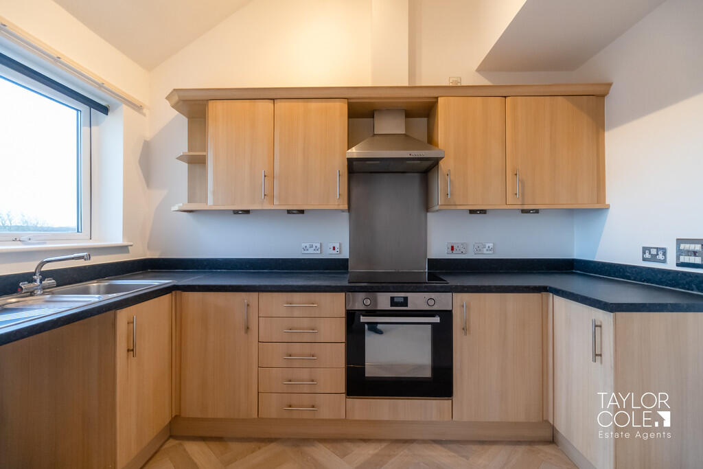 Apartment in Tamworth, Staffordshire - More