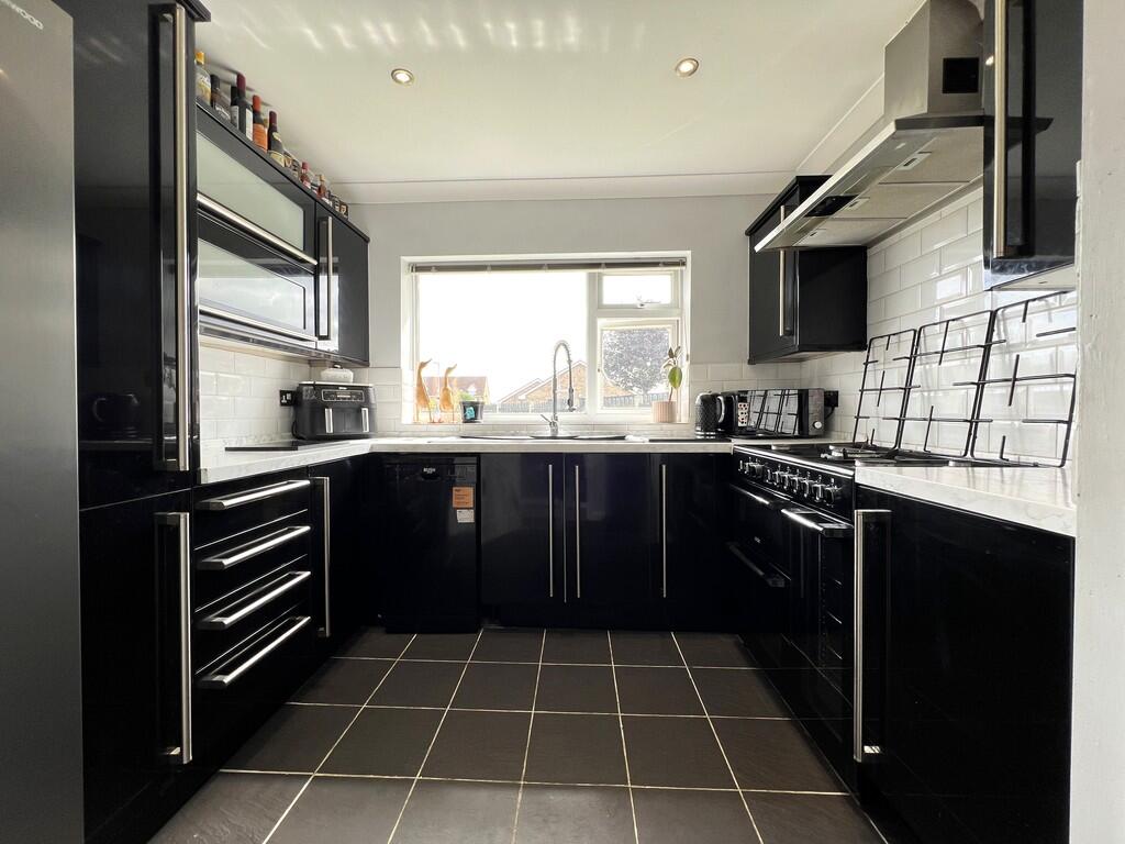 Hermitage Road, Earith, Huntingdon., PE28 3QD photo 2