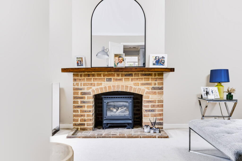 House in East Grinstead, Felbridge - View 5