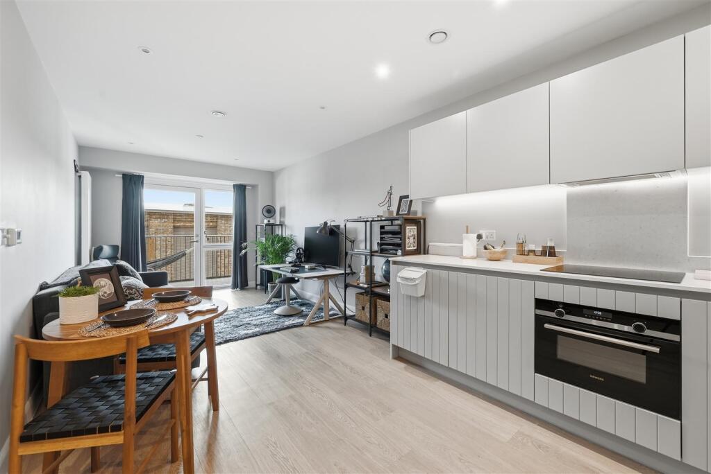 Main image of property: Botanist House, Royal Victoria Dock, E16