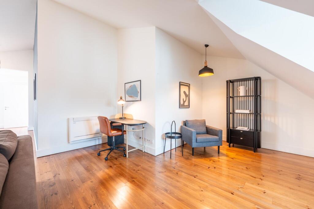 Main image of property: Lisbon, Lisbon