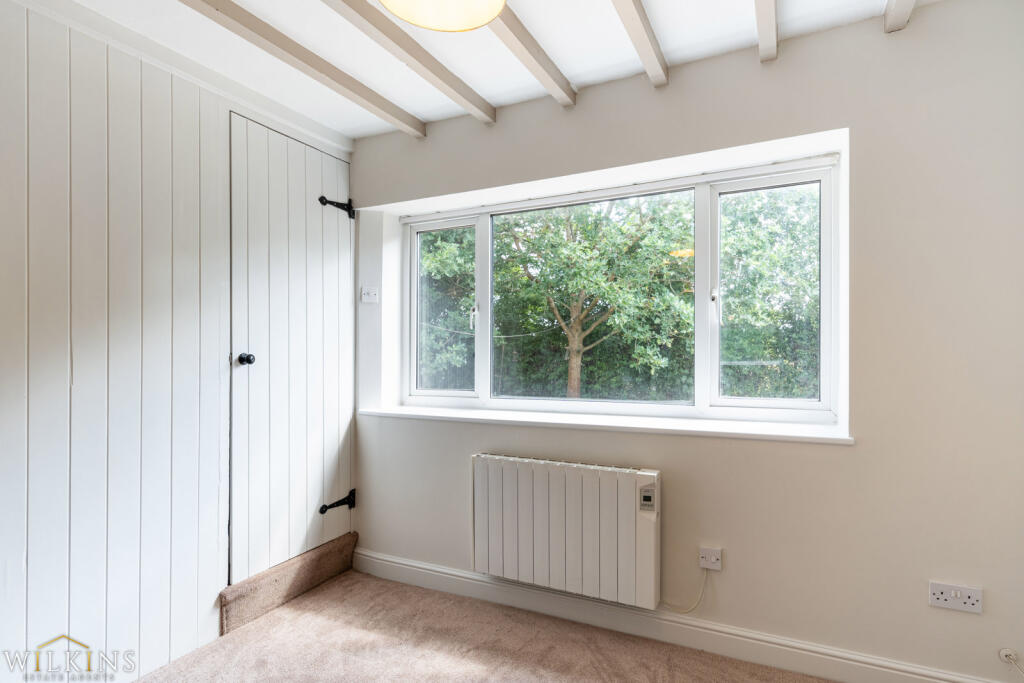 Ashby Road, Tamworth, Staffordshire, B79 - More