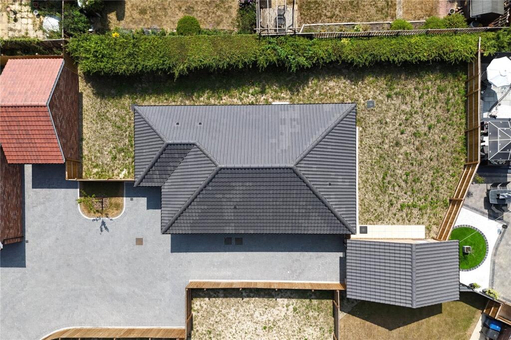 House in Ipswich - View 2