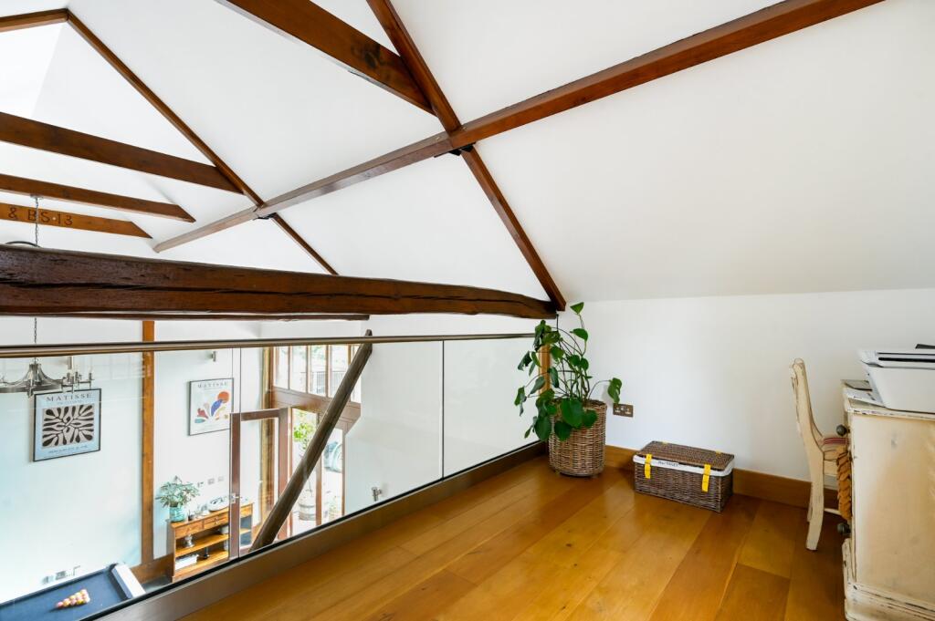 House in Tonbridge - View 5