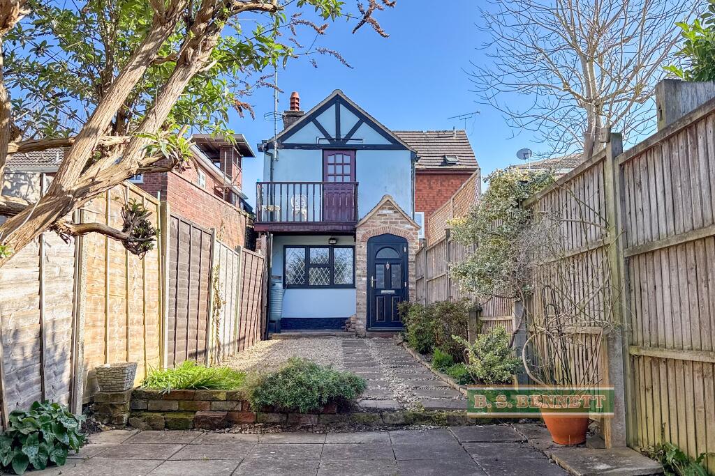 Main image of property: Wraysbury, Berkshire
