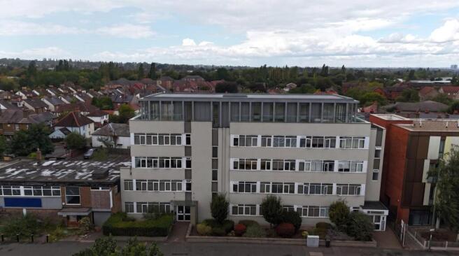 05-one-extra-floor-daylight.jpg