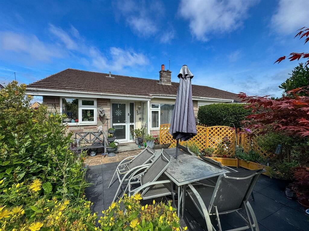Main image of property: Robin Close, Worle, Weston super Mare