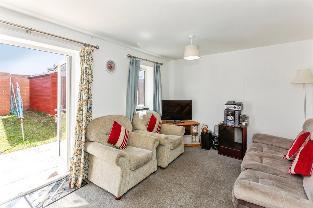 House in Thrapston, The Sidings - View 5