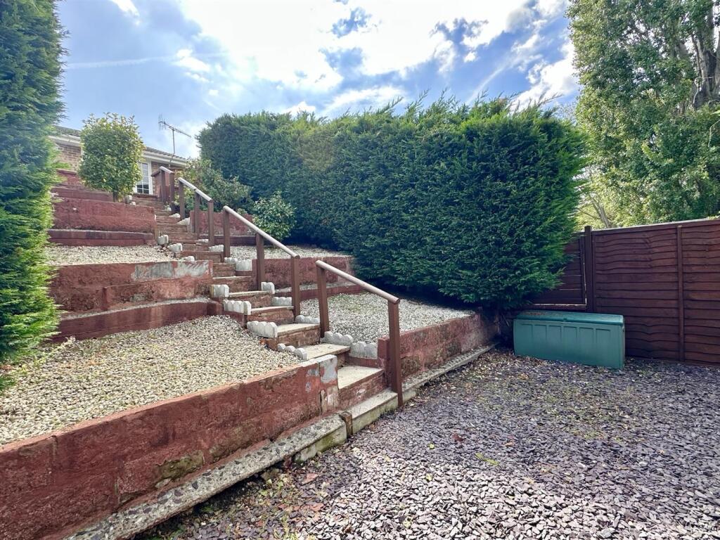 House in Tonbridge - View 3