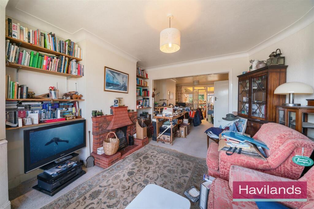 Hadley Way, Winchmore Hill, London photo 3