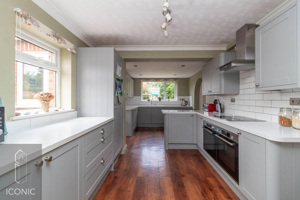 Angela Close, Horsford, Norwich. photo 3