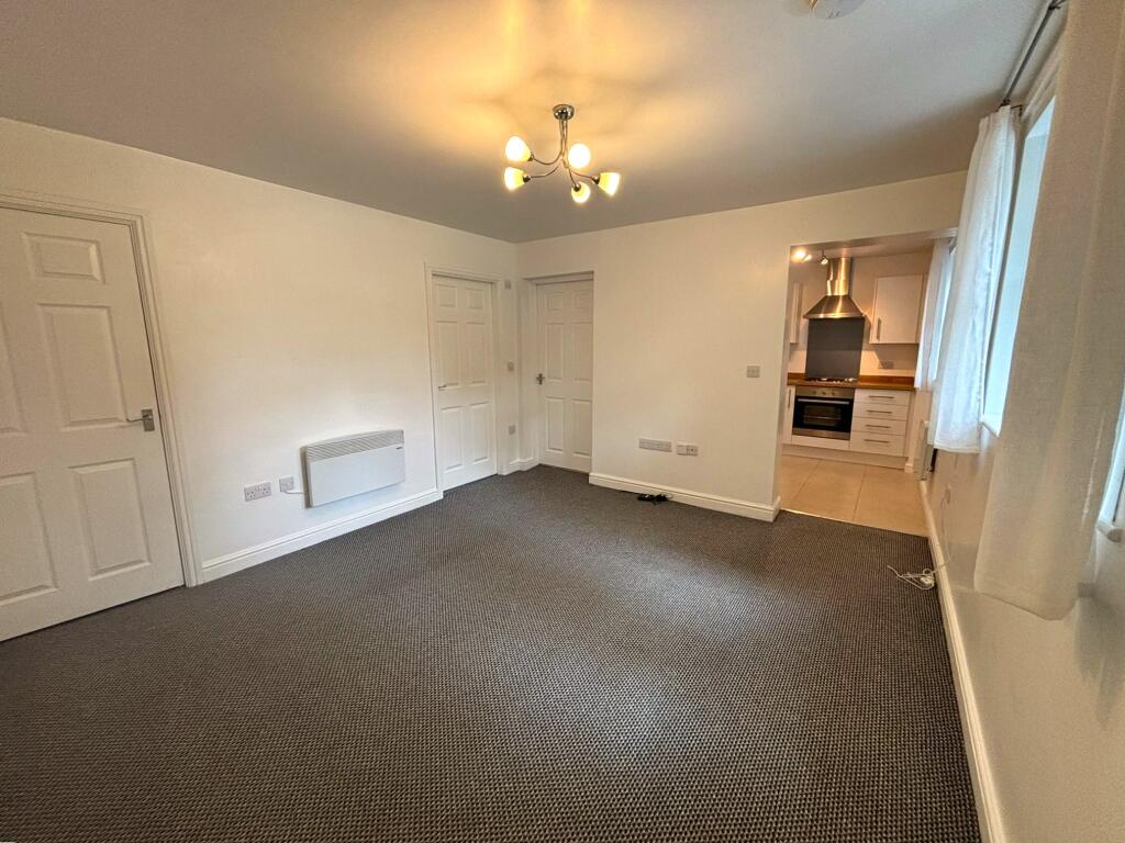 Main image of property: Flat 2, 29 West Bars, Chesterfield S40 1AG