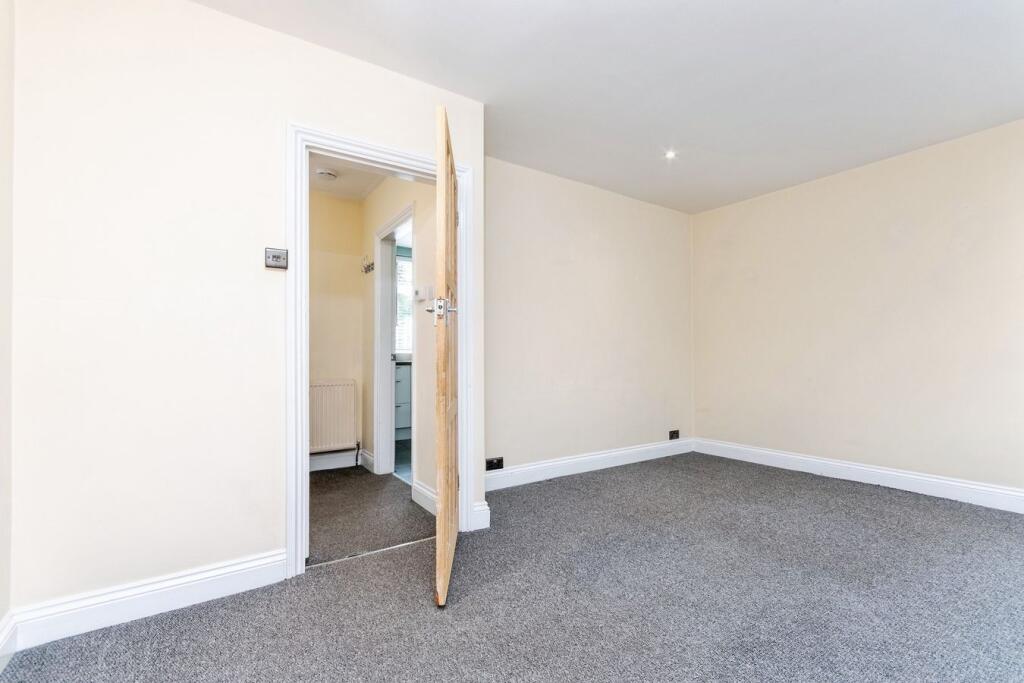 House in Nottingham - View 3