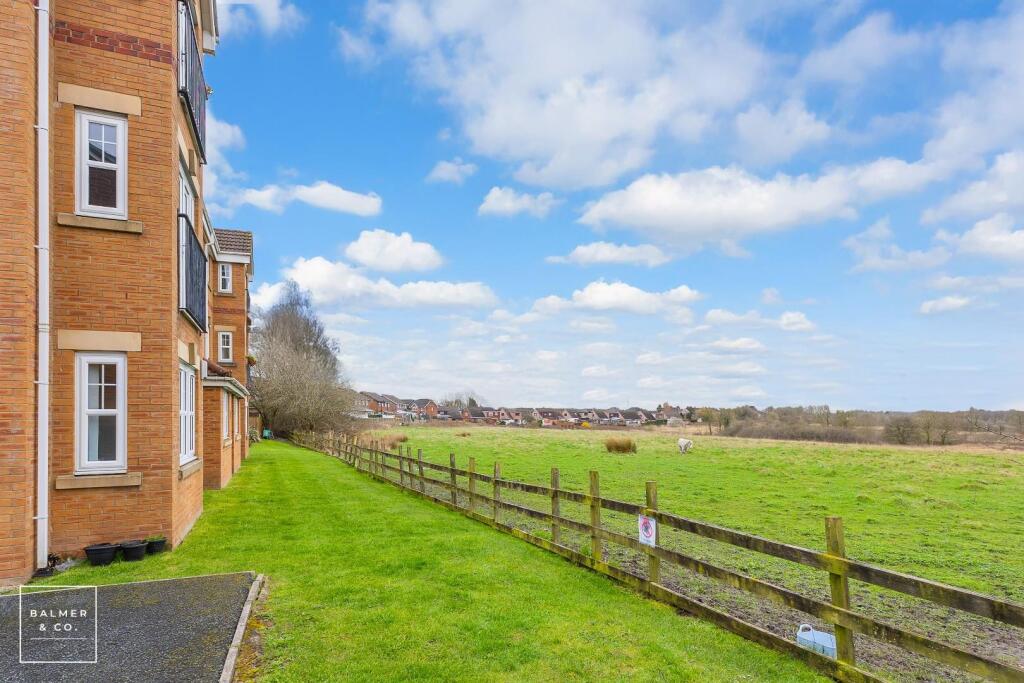 Longacre, Hindley Green, WN2 photo 4