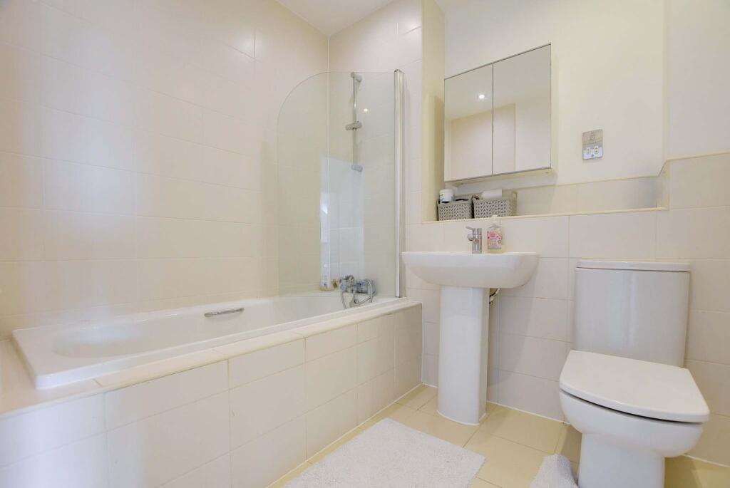 House in Harborough, Scraptoft - View 5