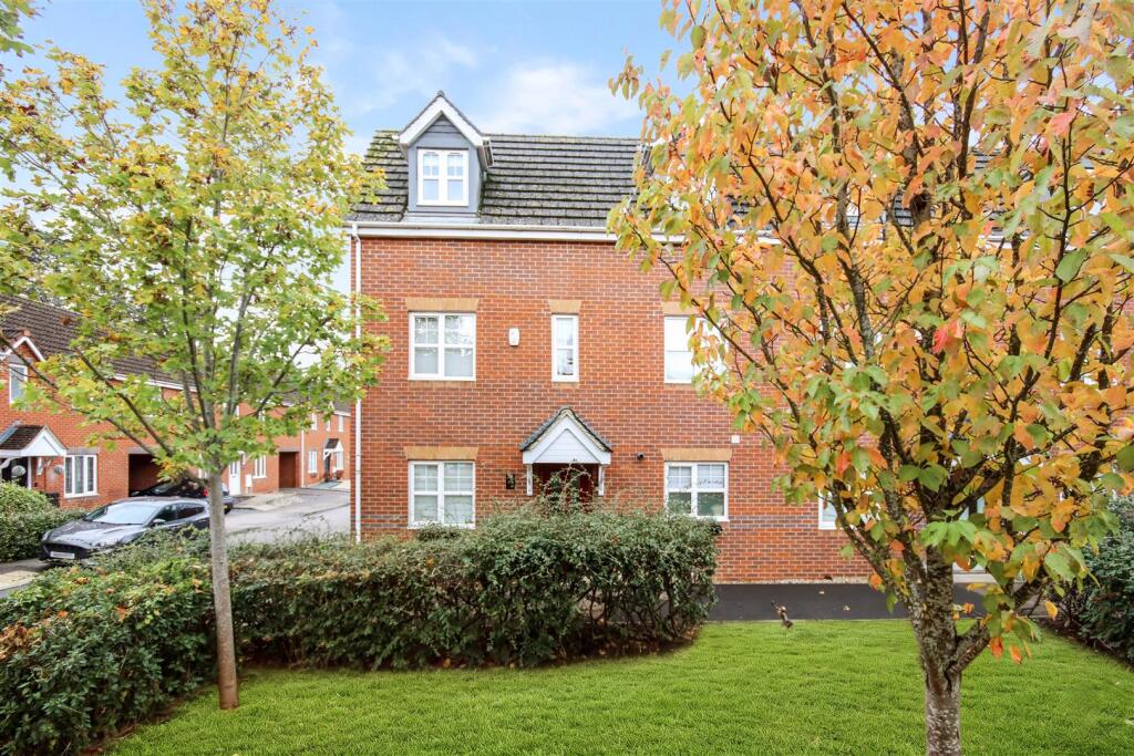 3-bed house on NN10, Chapel Close, Rushden, £280,000